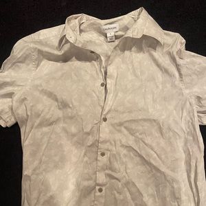 Calvin Klein light grey/ white pattern short sleeve button down